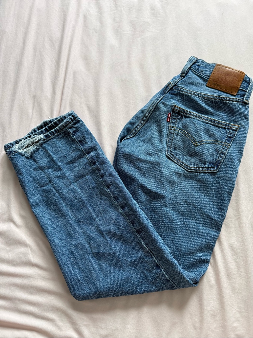 Levi’s 501 90’s Medium Wash Jeans